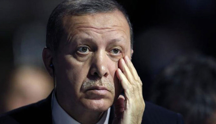 AKP'ye anketlerde darbe üstüne darbe!