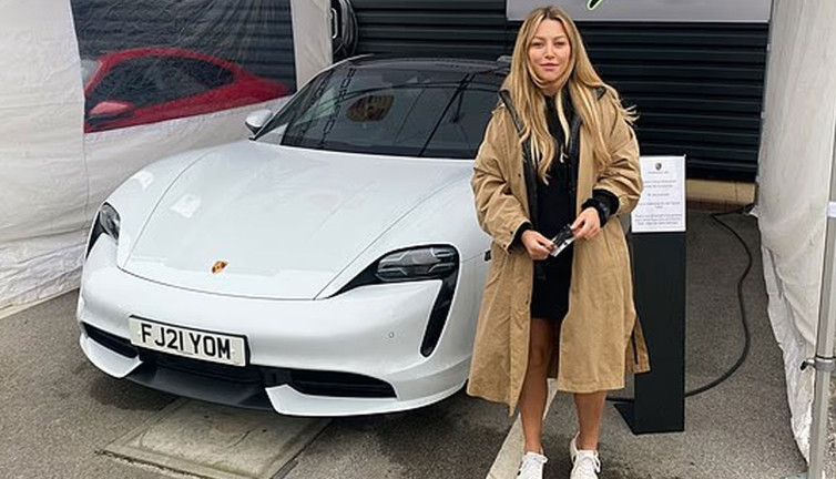 Böyle sevgili düşman başına! 'Kanserim' diyerek kandırdı... Paraları estetik ve lüks tatile harcadı