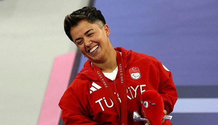 Dünya Para Halter Şampiyonası'nda milli gurur: Paris'ten sonra Kahire'de de kürsüde!