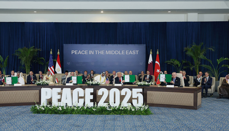 Trump: 'Hamas silah bırakacak yoksa biz bıraktırırız'