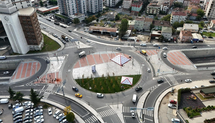 Çekmeköy'deki Yenidoğan Kavşağı açıldı