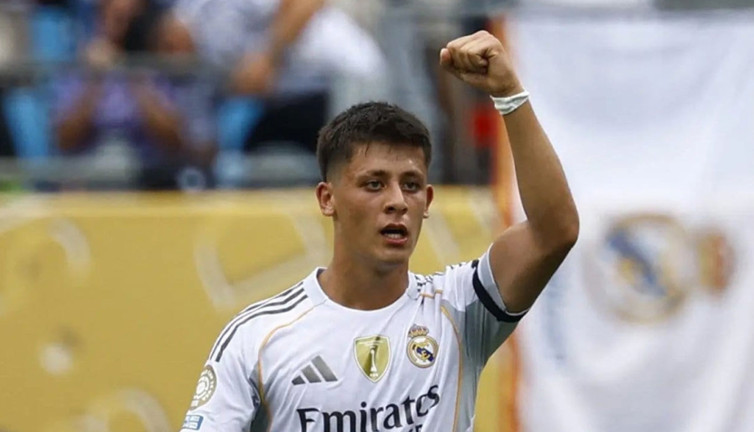 Arda Güler'e servet değerinde hediye!