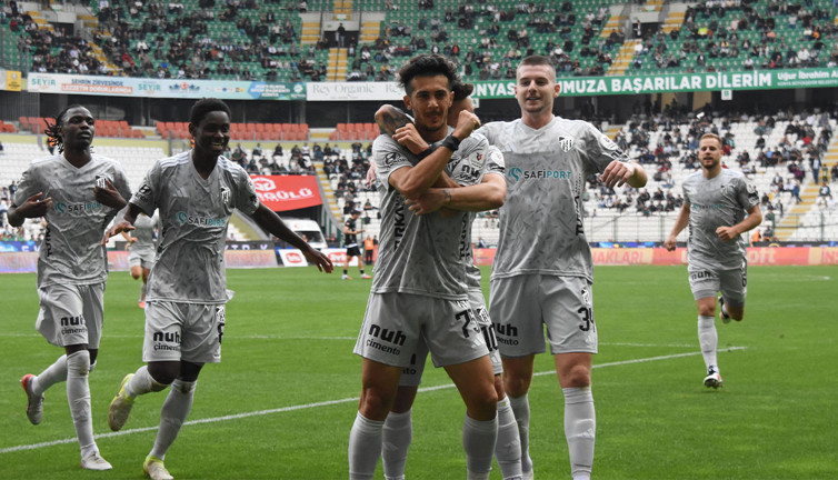 Kocaelispor hızlı tren gibi! Konya'dan 3 puanla gitti