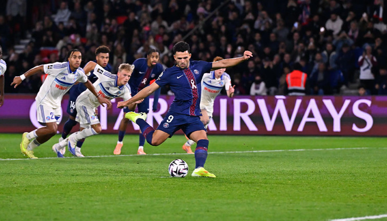 Paris'te gol düellosu