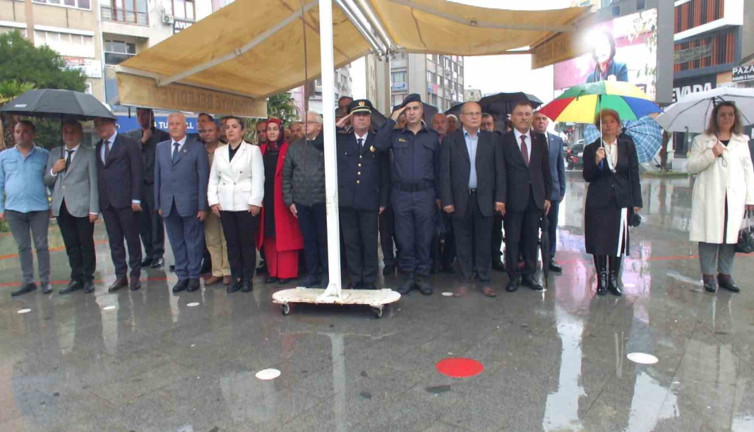 Balıkesir’de Muhtarlar gününe yağmur engel olamadı!