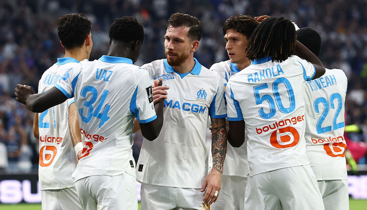 Marsilya 6 golle liderlik koltuğuna oturdu