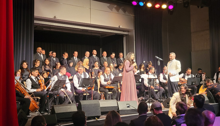 Münih’te arabesk rüzgârı: Allegro Korosu sahneyi salladı!