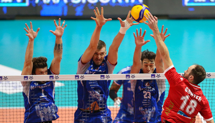 Kupa Voley'de 3 takım çeyrek finale yükseldi