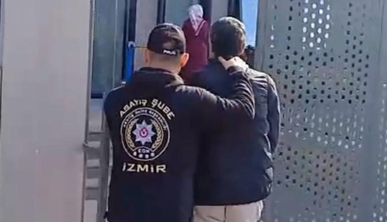 24 yıl 7 ay hapisle aranıyordu, sokakta yakalandı