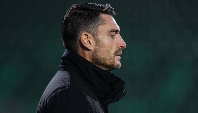 Eski Galatasaraylı oğlu lösemi olan rakibi icin oyle bir yorum yaptı ki!