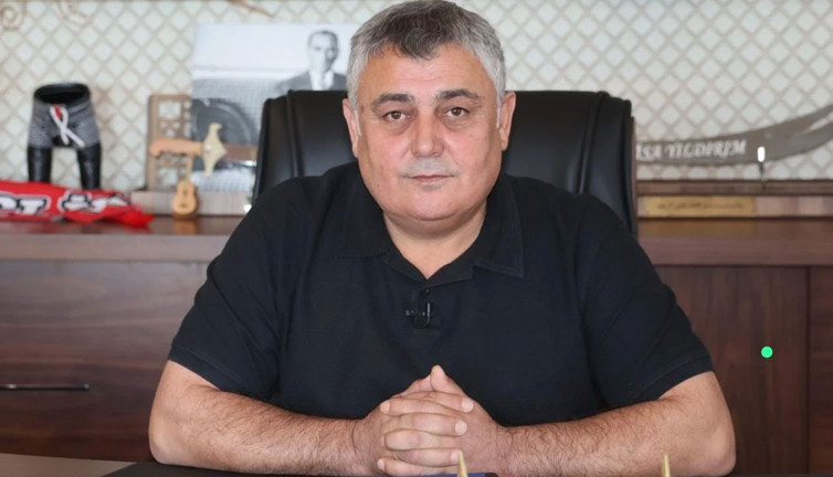 CHP'den istifa edip, AKP'ye geçti! Yandaş kanalda duyurdu...