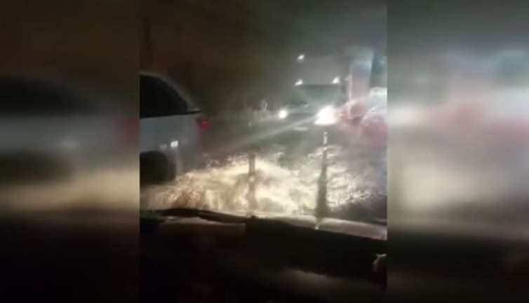 Süleymanpaşa'yı sağanak vurdu: Köprü altları sular altında kaldı!