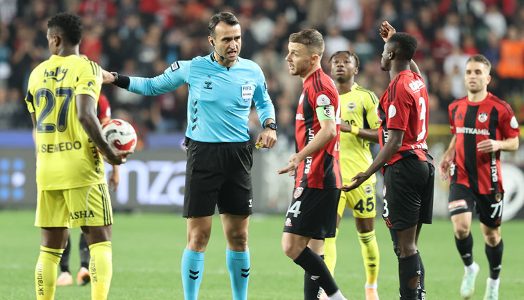 Trio noktayı koydu: Kırmızı kart kararı doğru muydu?