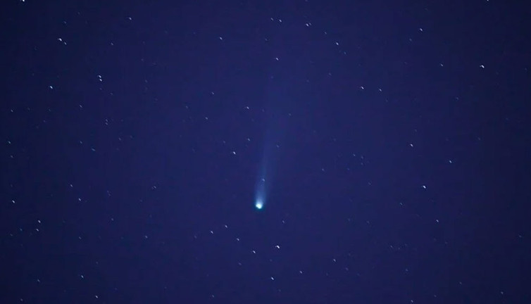 Bitlis semalarında kuyruklu yıldız Lemmon!