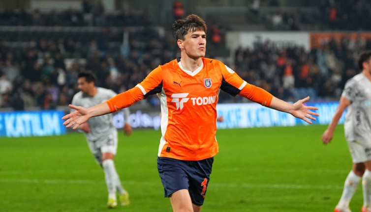 Eldor Shomurodov zirveye ortak oldu