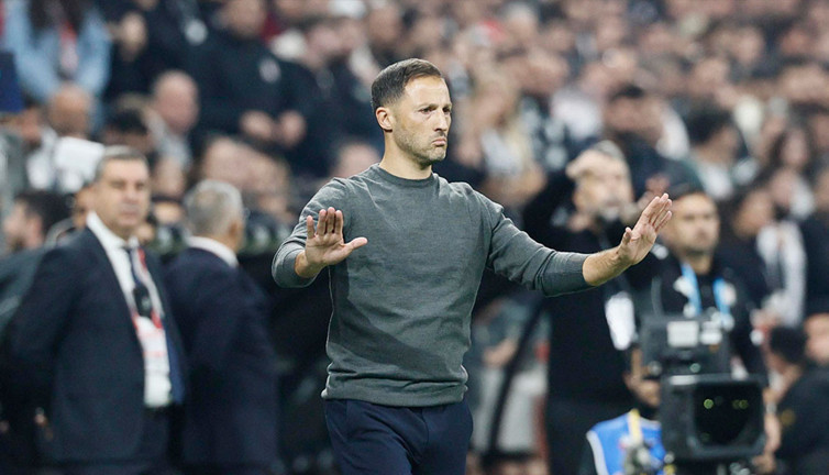 Derbiyi kazanan Tedesco'ya iddialı sözlerle yüklendi: 'Kazanması tesadüf'