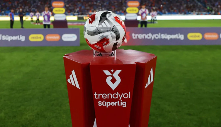 Süper Lig'de şampiyonluk oranları güncellendi! Galatasaray'ın oranı yükseldi Fenerbahçe'nin düştü