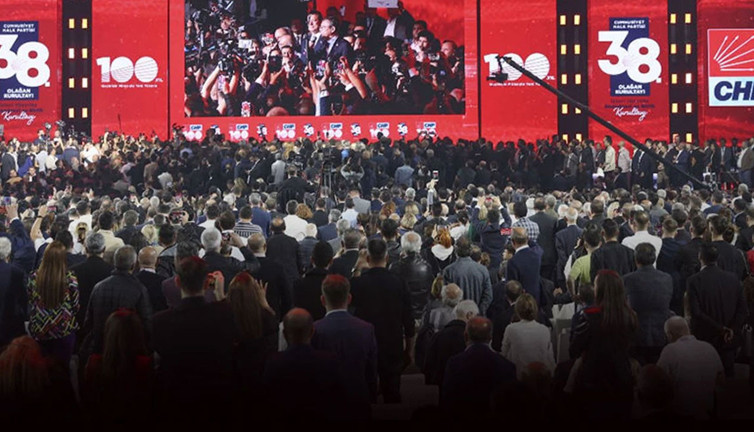 CHP kurultay ceza davası ertelendi