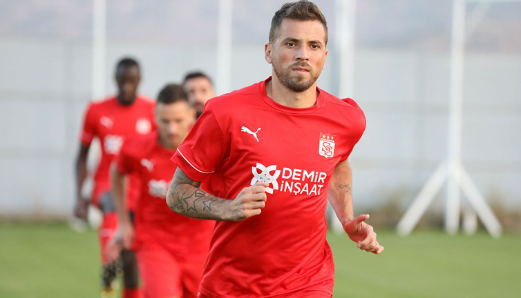 Maliye'ye borç takıp gittiler!