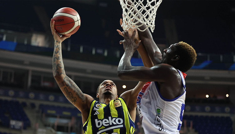 Fenerbahçe 'Çekmece'den son anda çıktı