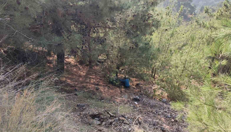 Hatay'da uçuruma yuvarlanan motosikletteki 2 kişi yaralandı