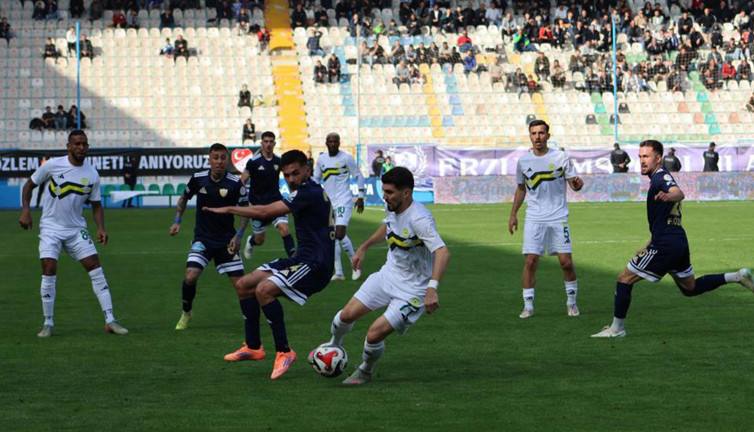1. Lig'in zirve maçında Erzurumspor ile Erokspor oynadı, Bodrum FK kazandı