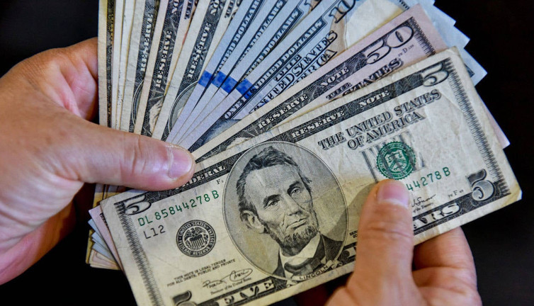 Dolar yine tırmanıyor: 43 TL görülür mü? (18 Kasım 2025)