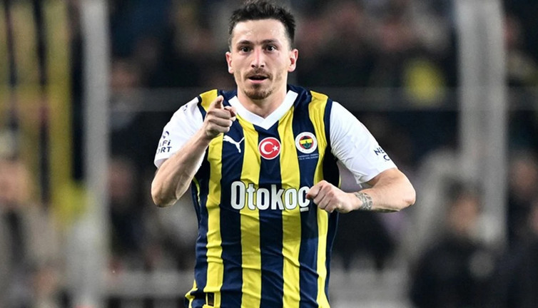 Mert Hakan Yandaş Umre'ye gitti!