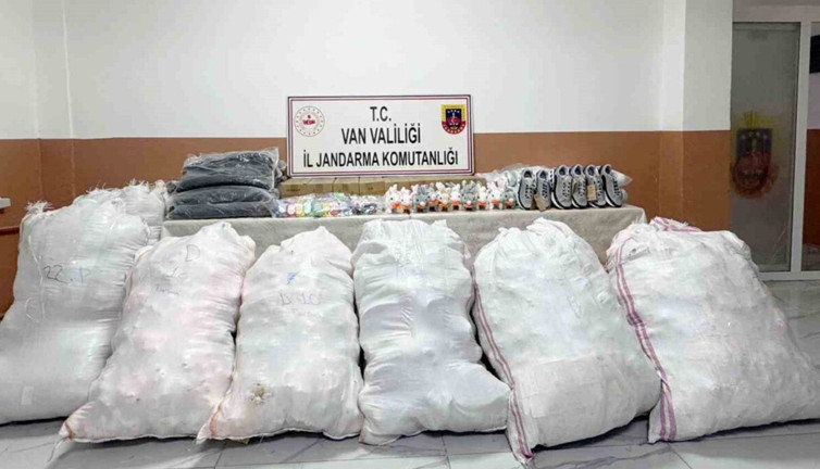 4 milyon 163 bin TL değerinde kaçak malzeme ele geçirildi