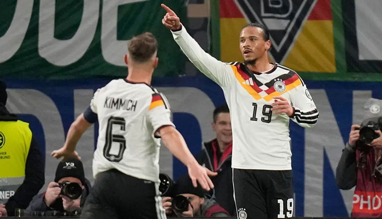 Almanya'da manşetleri Leroy Sane süsledi!