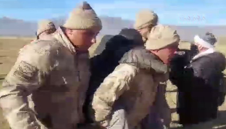 160 koyunla kaybolan çoban bulundu! Türk askeri sırtında taşıdı! İlk sözleri bakın ne oldu