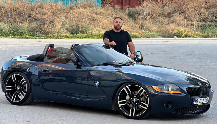 Yıkamaya bırakılan spor otomobili hurdaya çevirmenin cezası bakın ne oldu!