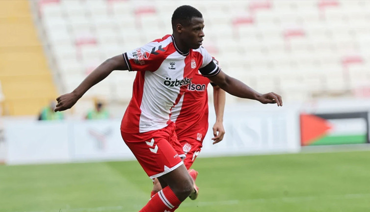 Sivasspor Luan Campos'a dava açıyor