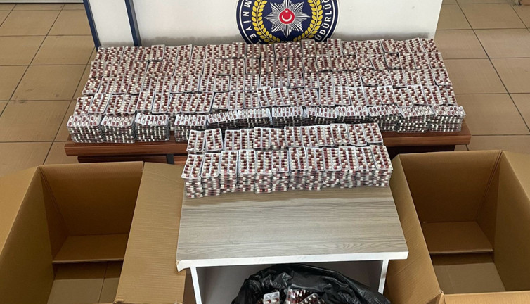 Adana'da 34 bin 176 sentetik hap ele geçirildi