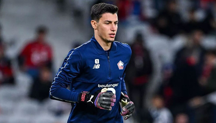 Berke Özer bir ilki yaşadı!