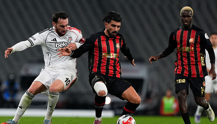 Spor yazarları Fatih Karagümrük-Beşiktaş maçını değerlendirdi! 'Beşiktaş'ın oyuncusu olamaz'