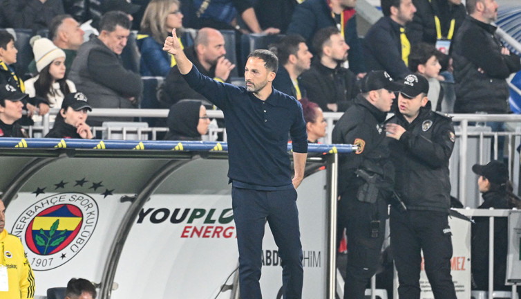 Tedesco'dan derbi sonrası Galatasaray sözleri: 'Şakasına bir takım değil'