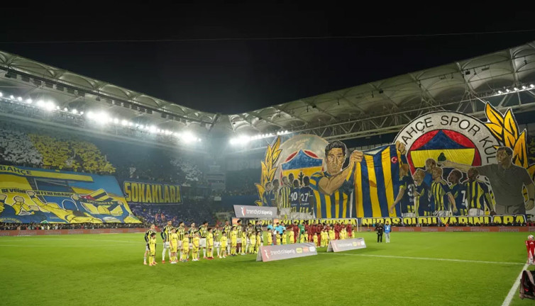 Resmi açıklama geldi! Fenerbahçe sahasında bir haftada ikinci Galatasaray derbisi