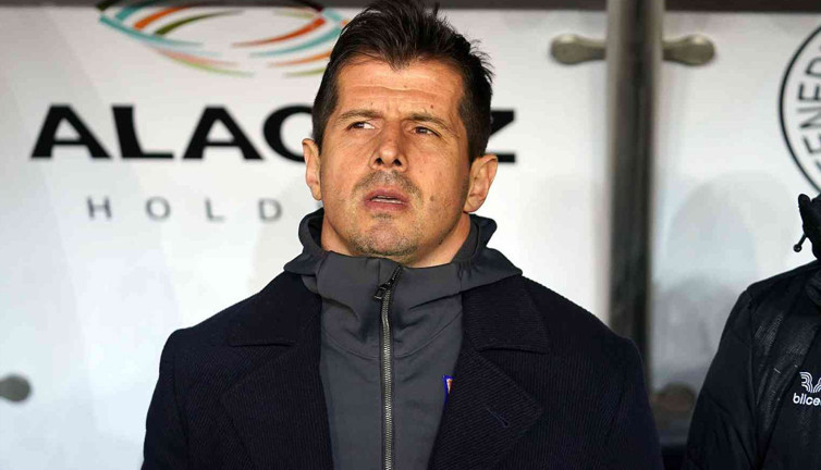 Süper Lig ekibinde ayrılık kararı! Yerine Emre Belözoğlu geliyor