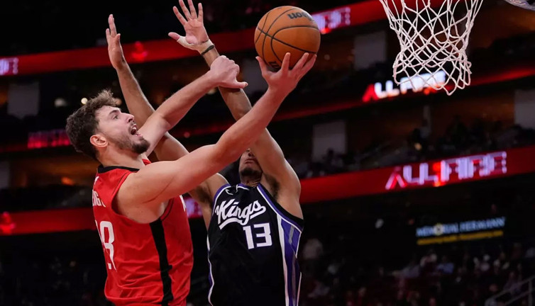 Alperen Şengün double-double yaparak 5000 sayı barajını aştı!