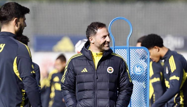 Başakşehir maçı öncesi Fenerbahçe'ye müjde!