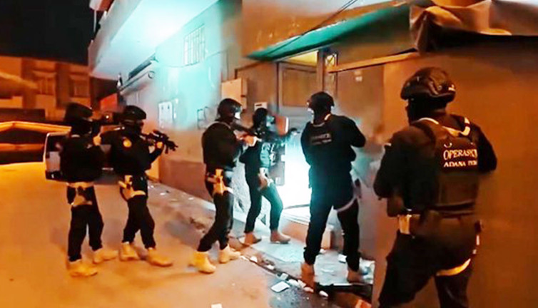 33 ilde IŞİD operasyonu: 51 tutuklama var