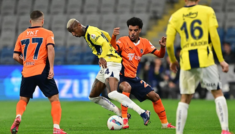 İki takımda da 3'er önemli eksik var! Başakşehir-Fenerbahçe maçının muhtemel ilk 11'leri belli oldu