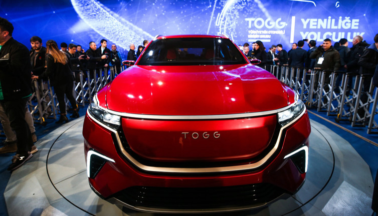 TOGG’a bir haftada ikinci zam geldi. En ucuz TOGG'un fiyatı 1 milyon 227 bin 500 TL’ye çıktı
