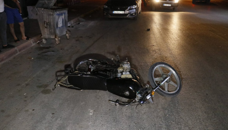 Polisin ihtarlarına uymayıp çalıntı motosikletle 15 kilometre kaçtılar