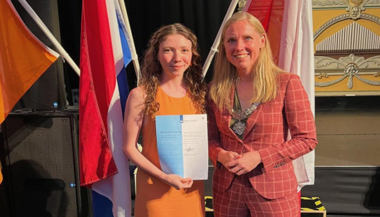 Yargı dizisiyle ünlenmişti. Oyuncu Ece Yüksel çifte vatandaş oldu