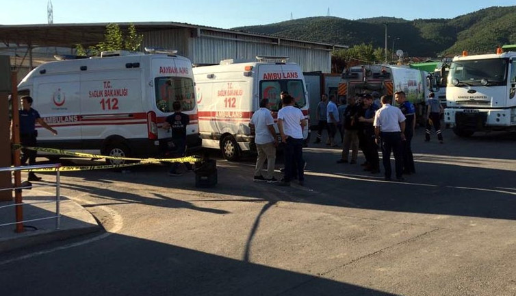 İşyerinde kavga eden iki personel aynı silahla birbirlerini vurdu: 2 ölü