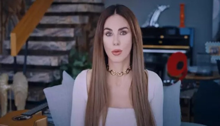 Defne Samyeli nemlendirici kremin fiyatına isyan etti