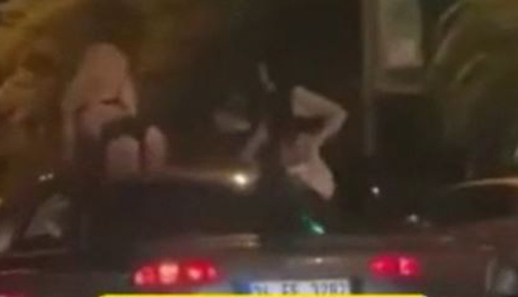Sahil yolunda bikinili kızlar arabanın üstünde dans etti. Hikayenin sonu karakolda bitti