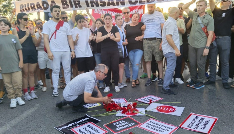 Bisiklet sürücüleri Bostancı’da eylem yaptı